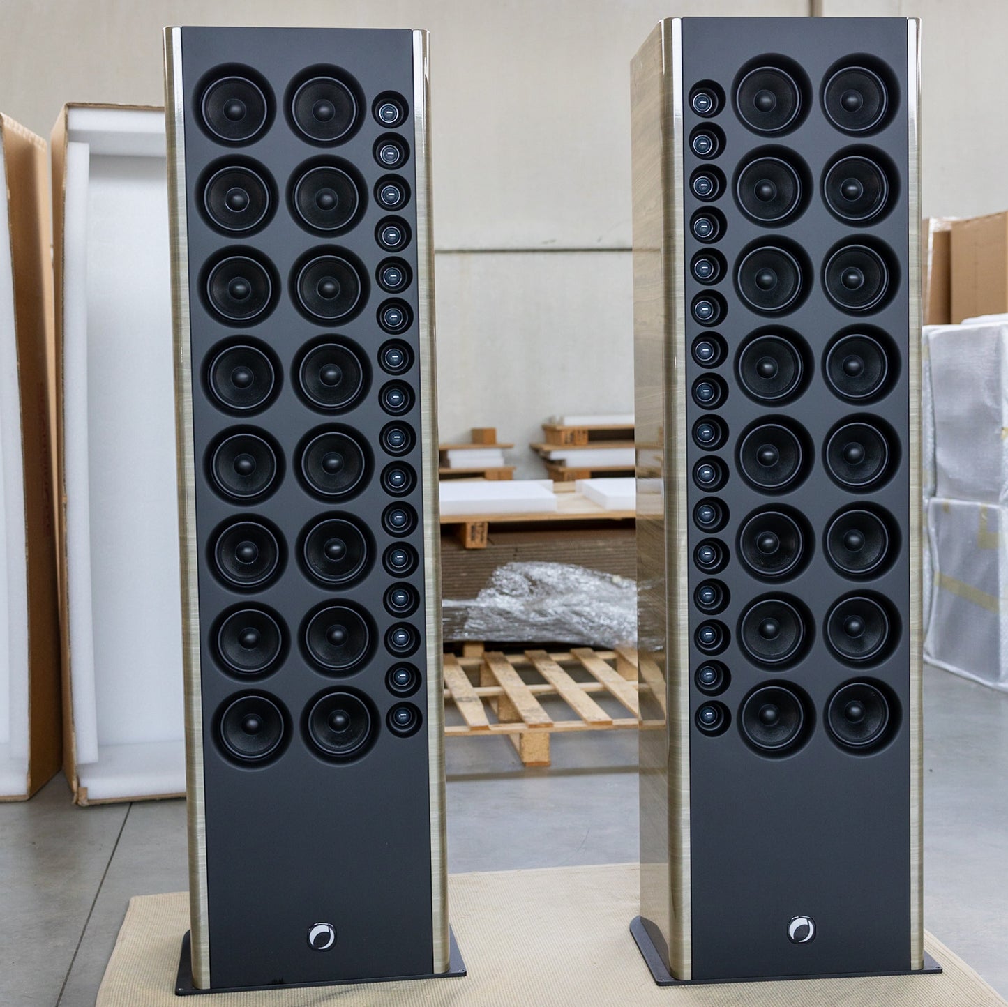 [EX-Demo] Mach 16 Loudspeaker GLOSSY